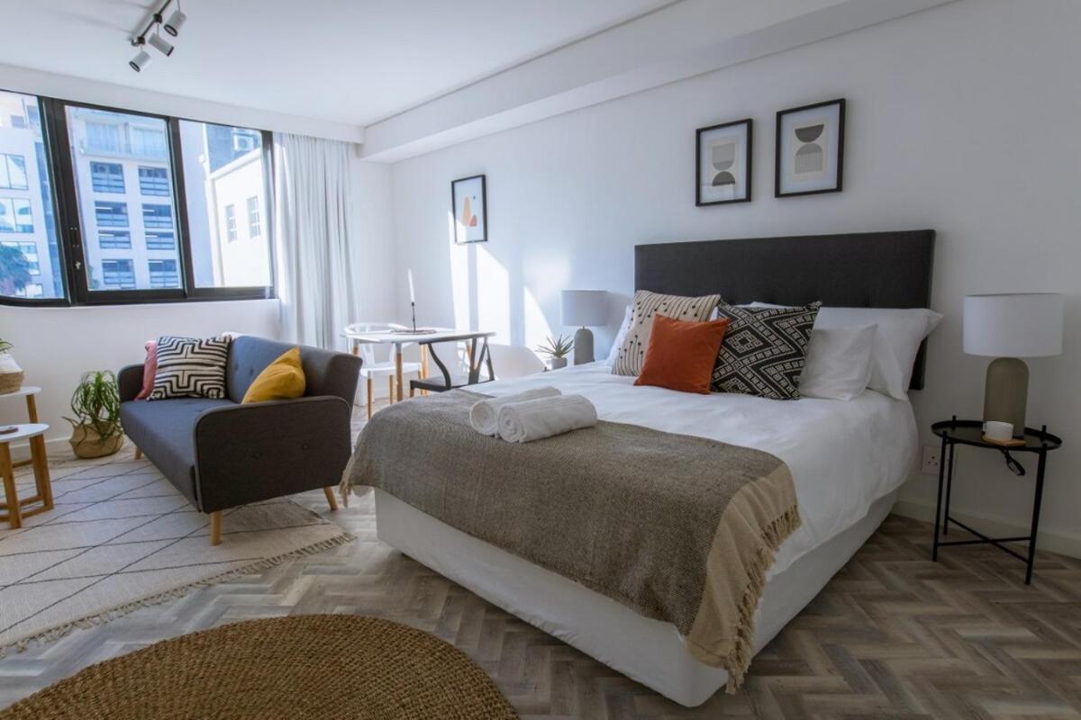 Ferienwohnung Stylish, Modern, Walk To Restaurants And Cbd Kapstadt Exterior foto